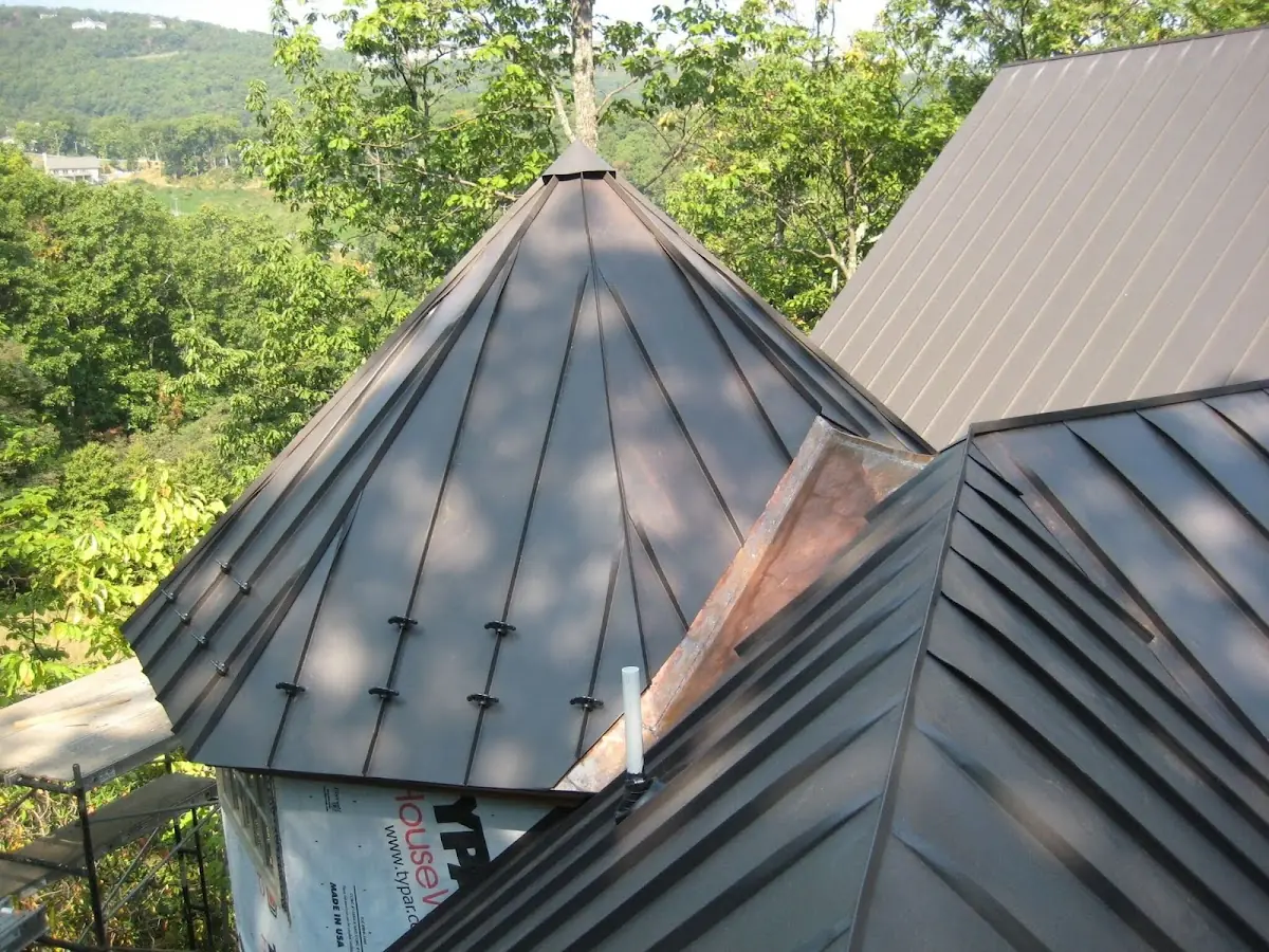 Professional Roof Tarp Installation by Craftsman Roofing in Sullivan